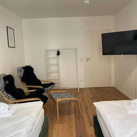 Martine, Westliche Vorstadt